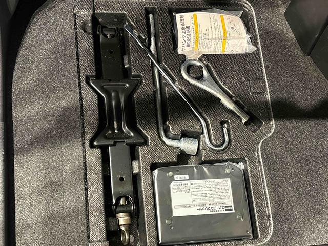 トールカスタムＧ　ＳＡII　ナビゲーション　ＥＴＣＬＥＤヘッドランプ・フォグランプ　　アルミホイール　オートライト　プッシュボタンスタート　コーナーセンサー　パワースライドドア　キーフリーシステム（広島県）の中古車