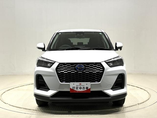 ロッキーＸ　ＨＥＶ９インチディスプレイオーディオ　バックカメラ　ＬＥＤヘッドランプ　全車速追従機能付アダプティブクルーズコントロール　レーンキープコントロール　アルミホイール　　プッシュボタンスタート（広島県）の中古車