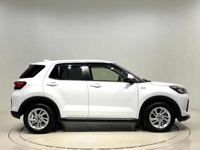 ロッキーＸ　ＨＥＶ９インチディスプレイオーディオ　バックカメラ　ＬＥＤヘッドランプ　全車速追従機能付アダプティブクルーズコントロール　レーンキープコントロール　アルミホイール　　プッシュボタンスタート（広島県）の中古車