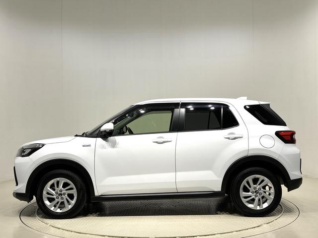 ロッキーＸ　ＨＥＶ９インチディスプレイオーディオ　バックカメラ　ＬＥＤヘッドランプ　全車速追従機能付アダプティブクルーズコントロール　レーンキープコントロール　アルミホイール　　プッシュボタンスタート（広島県）の中古車