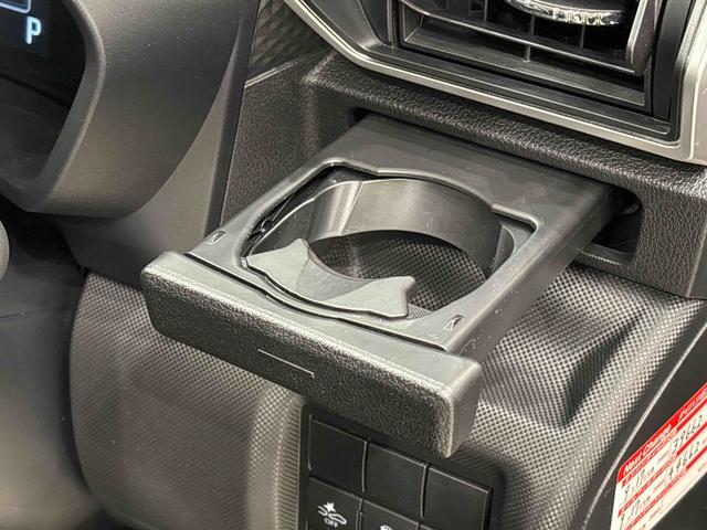 ロッキーＸ　ＨＥＶ９インチディスプレイオーディオ　バックカメラ　ＬＥＤヘッドランプ　全車速追従機能付アダプティブクルーズコントロール　レーンキープコントロール　アルミホイール　　プッシュボタンスタート（広島県）の中古車