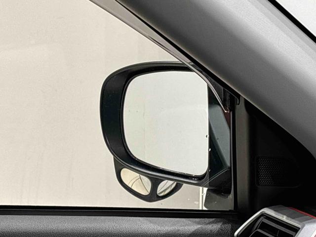 ロッキーＸ　ＨＥＶ９インチディスプレイオーディオ　バックカメラ　ＬＥＤヘッドランプ　全車速追従機能付アダプティブクルーズコントロール　レーンキープコントロール　アルミホイール　　プッシュボタンスタート（広島県）の中古車