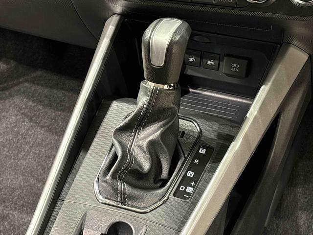 ロッキープレミアムGLEDヘッドランプ・フォグランプ 全車速追従機能付アダプティブクルーズコントロール レーンキープコントロール 17インチアルミホイール シートヒーター(広島県)の中古車