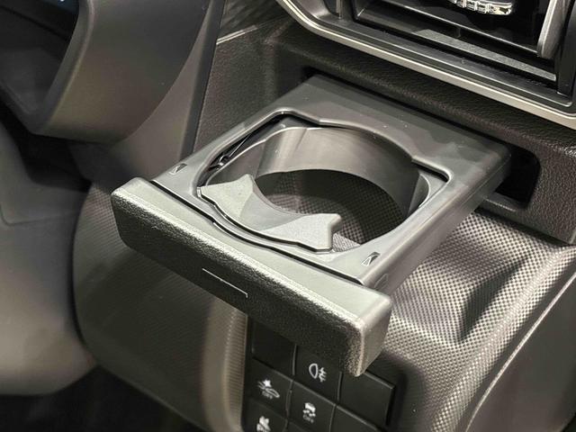 ロッキープレミアムGLEDヘッドランプ・フォグランプ 全車速追従機能付アダプティブクルーズコントロール レーンキープコントロール 17インチアルミホイール シートヒーター(広島県)の中古車