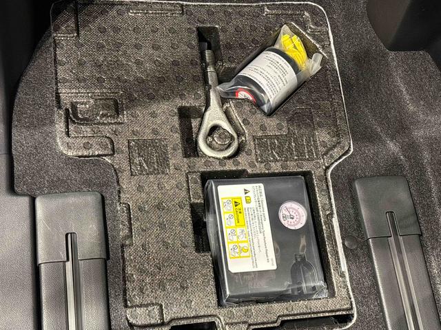 タントファンクロス　バックモニター対応カメラＬＥＤオートライト　パワースライドドアウェルカムオープン機能　電動パーキングブレーキ　運転席助手席シートヒーター　アルミホイール　キーフリーシステム　　オート電動格納式ドアミラー（広島県）の中古車