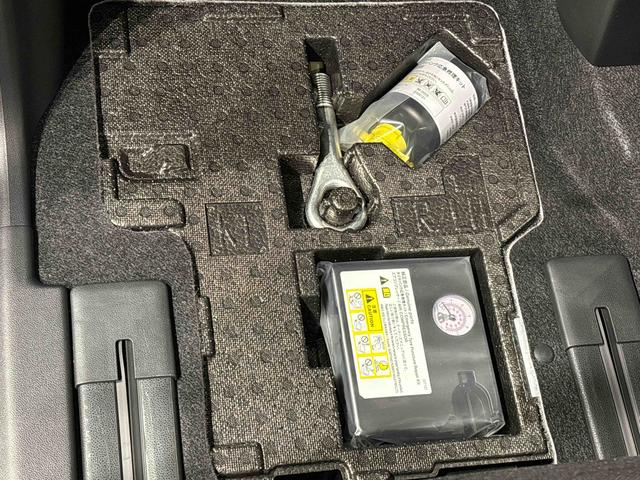 タントファンクロスＬＥＤオーＬＥＤオートライト　パワースライドドアウェルカムオープン機能　電動パーキングブレーキ　運転席助手席シートヒーター　アルミホイール　キーフリーシステム　　オート電動格納式ドアミラー（広島県）の中古車