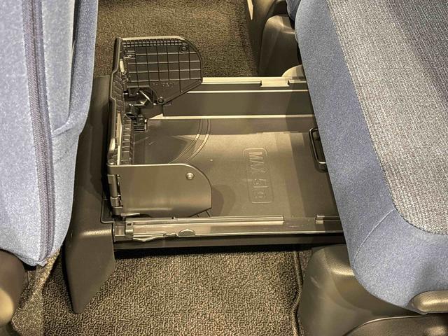 ムーヴキャンバスセオリーＧ　４ＷＤ　９インチディスプレイオーディオＬＥＤヘッドランプ・フォグランプ　電動パーキングブレーキ　プッシュボタンスタート　セキュリティアラーム　バックカメラ　両側パワースライドドアウエルカムオープン機能　オート電動格納式ドアミラー（広島県）の中古車