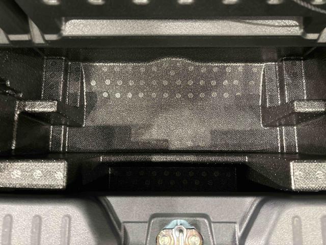 ムーヴキャンバスセオリーＧ　４ＷＤ　９インチディスプレイオーディオＬＥＤヘッドランプ・フォグランプ　電動パーキングブレーキ　プッシュボタンスタート　セキュリティアラーム　バックカメラ　両側パワースライドドアウエルカムオープン機能　オート電動格納式ドアミラー（広島県）の中古車