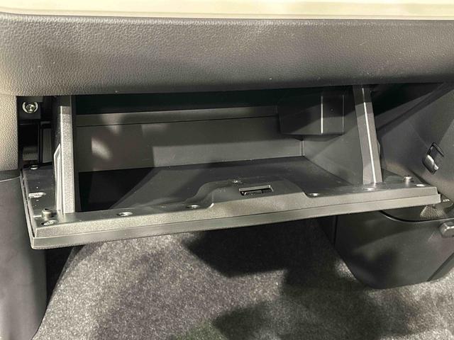 ムーヴキャンバスストライプスＧ　バックモニター対応　ホットカップホルダーＬＥＤオートライト・フォグランプ　電動パーキングブレーキ　プッシュボタンスタート　セキュリティアラーム　バックカメラ　両側パワースライドドアウエルカムオープン機能　オート電動格納式ドアミラー（広島県）の中古車