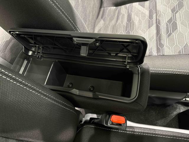 タフトＧ　ダーククロムベンチャースカイフィールトップ　ＬＥＤオートライト　オートハイビーム　フロントフォグランプ　運転席／助手席シートヒーター　プッシュボタンスタート　キーフリーシステム　電動パーキングブレーキ　バックカメラ（広島県）の中古車