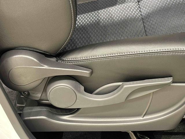 タントカスタムＲＳ　ターボ　運転席・助手席シートヒーター純正ナビ装着用アップグレードパック　両側電動スライドドア　電動パーキングブレーキ　オートブレーキホールド機能　格納式リヤドアサンシェード　運転席シートリフター　チルトステアリング　キーフリーシステム（広島県）の中古車