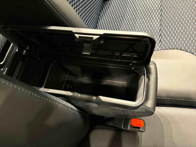 タントカスタムＲＳＬＥＤオートライト　パワースライドドアウェルカムオープン機能　電動パーキングブレーキ　運転席助手席シートヒーター　アルミホイール　キーフリーシステム　　オート電動格納式ドアミラー（広島県）の中古車