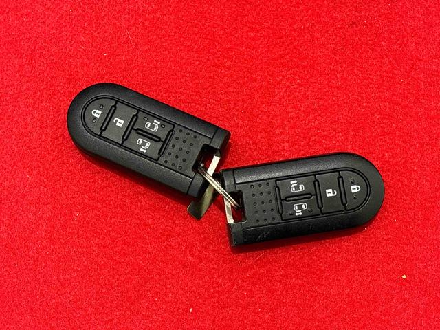 トールカスタムＧ　ＳＡII　ナビ　ＥＴＣＬＥＤヘッドランプ・フォグランプ　アルミホイール　オートライト　プッシュボタンスタート　　パワースライドドア　キーフリーシステム（広島県）の中古車