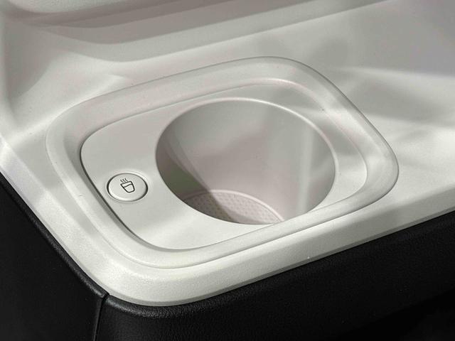 ムーヴキャンバスストライプスＧ　バックモニター　後席両側パワースライドドア運転席・助手席シートヒーター　電動パーキングブレーキ　ＬＥＤヘッドライト・フォグランプ　サイドエアバッグ　オートライト　オートエアコン　キーフリーシステム　アイドリングストップ機能（広島県）の中古車