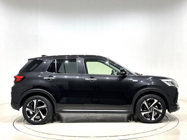 ロッキープレミアムＧ　ＨＥＶ　９インチディスプレイオーディオＬＥＤヘッドランプ・フォグランプ　全車速追従機能付アダプティブクルーズコントロール　レーンキープコントロール　ブラインドスポットモニター　１７インチアルミホイール　シートヒーター（広島県）の中古車