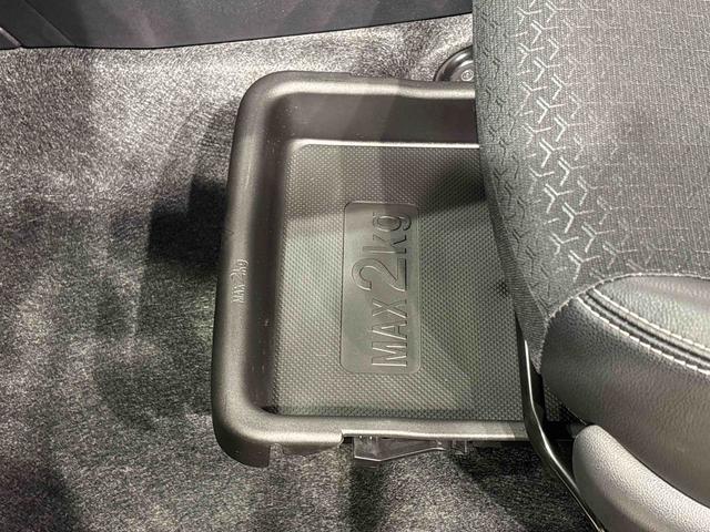 ロッキープレミアムＧ　ＨＥＶ　９インチディスプレイオーディオＬＥＤヘッドランプ・フォグランプ　全車速追従機能付アダプティブクルーズコントロール　レーンキープコントロール　ブラインドスポットモニター　１７インチアルミホイール　シートヒーター（広島県）の中古車