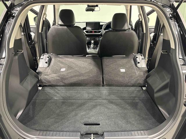 ロッキープレミアムＧ　ＨＥＶ　９インチディスプレイオーディオＬＥＤヘッドランプ・フォグランプ　全車速追従機能付アダプティブクルーズコントロール　レーンキープコントロール　ブラインドスポットモニター　１７インチアルミホイール　シートヒーター（広島県）の中古車