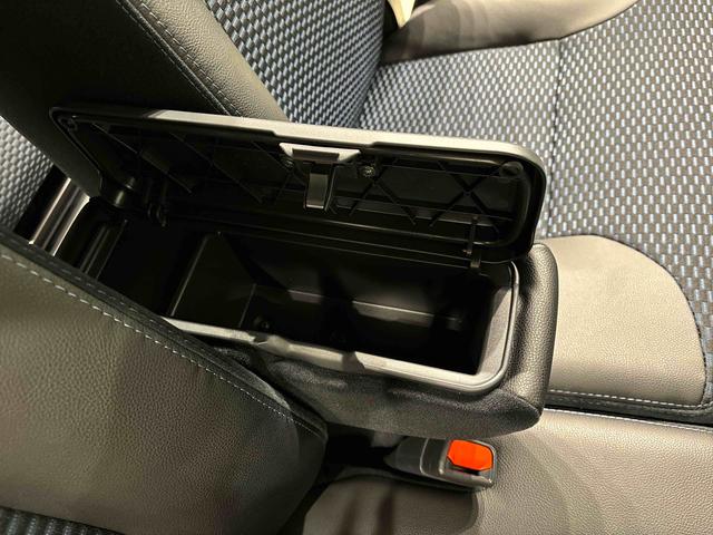 タントカスタムRS パノラマモニター対応 電動パーキングブレーキLEDオートライト パワースライドドアウェルカムオープン機能 オート電動格納式ドアミラー 助手席ロングスライド 助手席イージークローザー アルミホイール キーフリーシステム(広島県)の中古車