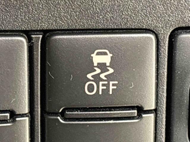 ハイゼットカーゴＤＸ　ＳＡIII　４ＷＤ　キーレスエントリー　パワーウインド手引き式サイドブレーキ　トップシェイドガラス　オーバーヘッドシェルフ　リヤワイパー　スペアタイヤ　ＡＭＦＭラジオ　オートライト　アイドリングストップ（広島県）の中古車