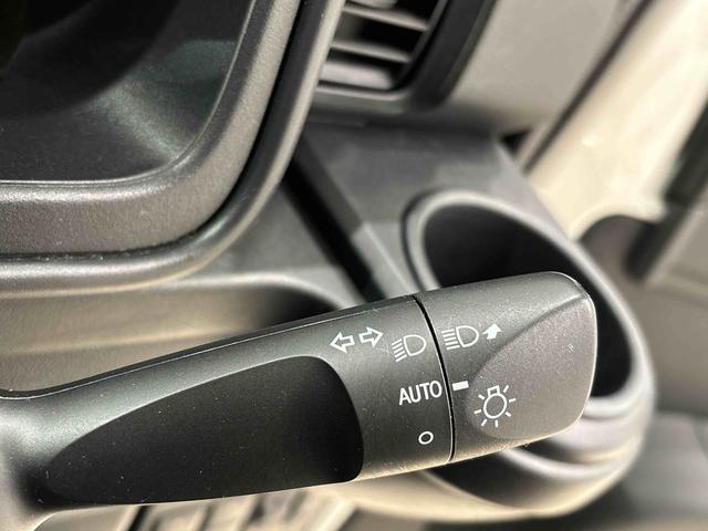 ハイゼットカーゴＤＸ　ＳＡIII　４ＷＤ　キーレスエントリー　パワーウインド手引き式サイドブレーキ　トップシェイドガラス　オーバーヘッドシェルフ　リヤワイパー　スペアタイヤ　ＡＭＦＭラジオ　オートライト　アイドリングストップ（広島県）の中古車