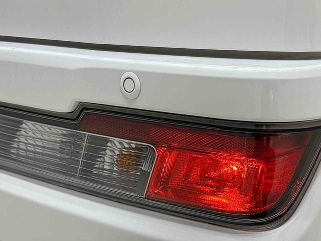 ハイゼットカーゴＤＸ　ＳＡIII　４ＷＤ　キーレスエントリー　パワーウインド手引き式サイドブレーキ　トップシェイドガラス　オーバーヘッドシェルフ　リヤワイパー　スペアタイヤ　ＡＭＦＭラジオ　オートライト　アイドリングストップ（広島県）の中古車