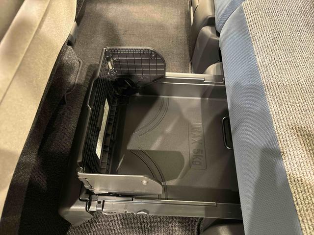 ムーヴキャンバスストライプスＧ　ナビ　ＥＴＣＬＥＤオートライト・フォグランプ　電動パーキングブレーキ　プッシュボタンスタート　セキュリティアラーム　バックカメラ　両側パワースライドドアウエルカムオープン機能　オート電動格納式ドアミラー（広島県）の中古車