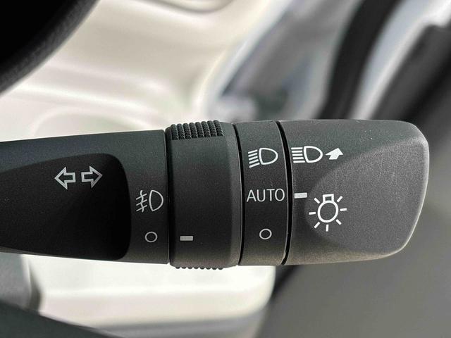 ムーヴキャンバスストライプスＧＬＥＤオートライト・フォグランプ　電動パーキングブレーキ　プッシュボタンスタート　セキュリティアラーム　バックカメラ　両側パワースライドドアウエルカムオープン機能　オート電動格納式ドアミラー（広島県）の中古車