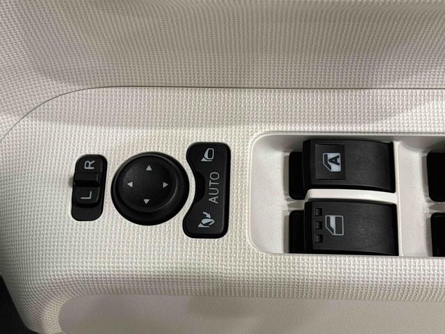 ムーヴキャンバスストライプスＧＬＥＤオートライト・フォグランプ　電動パーキングブレーキ　プッシュボタンスタート　セキュリティアラーム　バックカメラ　両側パワースライドドアウエルカムオープン機能　オート電動格納式ドアミラー（広島県）の中古車