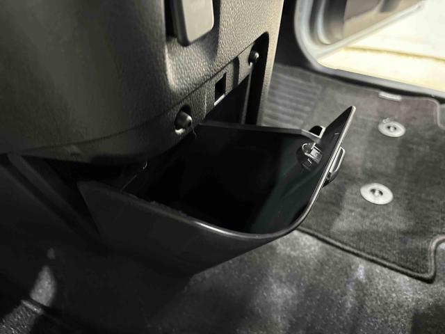 ムーヴキャンバスストライプスＧＬＥＤオートライト・フォグランプ　電動パーキングブレーキ　プッシュボタンスタート　セキュリティアラーム　バックカメラ　両側パワースライドドアウエルカムオープン機能　オート電動格納式ドアミラー（広島県）の中古車