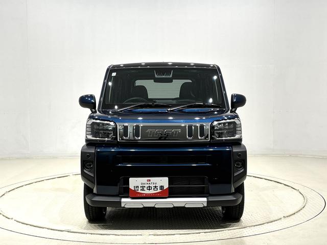 タフトG クロムベンチャー バックモニター対応カメラスカイフィールトップ クロムパック メッキパック シルバーアンダーガーニッシュ インテリアアクセント LEDオートライト&フォグランプ 電動パーキングブレーキ バックカメラ アルミホイール(広島県)の中古車