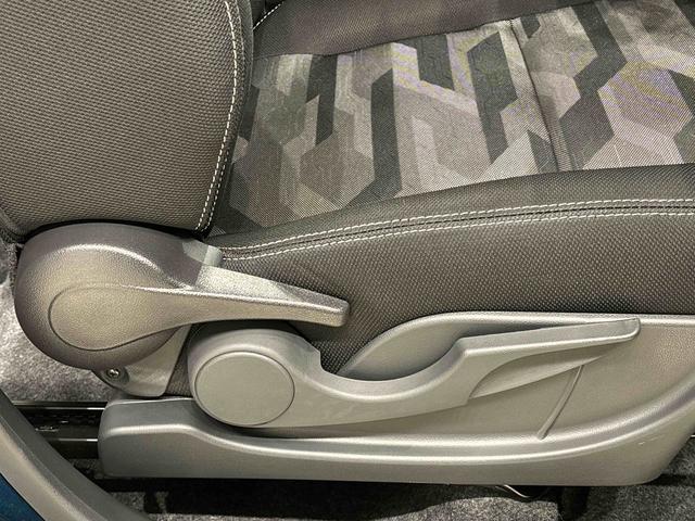 タフトG クロムベンチャー バックモニター対応カメラスカイフィールトップ クロムパック メッキパック シルバーアンダーガーニッシュ インテリアアクセント LEDオートライト&フォグランプ 電動パーキングブレーキ バックカメラ アルミホイール(広島県)の中古車