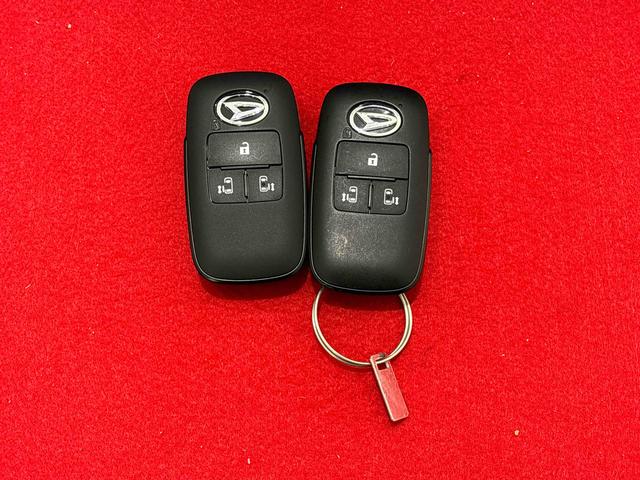 ムーヴキャンバスセオリーＧ　シートヒーター　バックモニター対応カメラＬＥＤオートライト・フォグランプ　電動パーキングブレーキ　プッシュボタンスタート　セキュリティアラーム　バックカメラ　両側パワースライドドアウエルカムオープン機能　オート電動格納式ドアミラー（広島県）の中古車