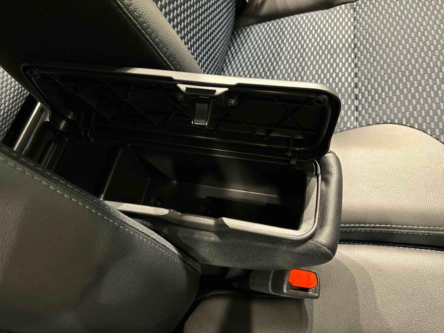 タントカスタムRS 9インチディスプレイオーディオ・バックカメラLEDオートライト パワースライドドアウェルカムオープン機能 オート電動格納式ドアミラー 助手席ロングスライド 助手席イージークローザー アルミホイール キーフリーシステム(広島県)の中古車