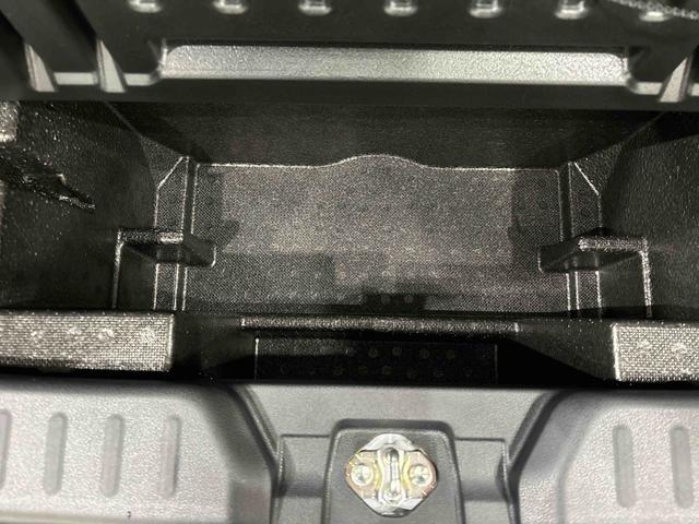 ムーヴキャンバスストライプスＧターボ　バックモニター　電動パーキングブレーキＬＥＤオートライト・フォグランプ　電動パーキングブレーキ　プッシュボタンスタート　セキュリティアラーム　バックカメラ　両側パワースライドドアウエルカムオープン機能　オート電動格納式ドアミラー（広島県）の中古車