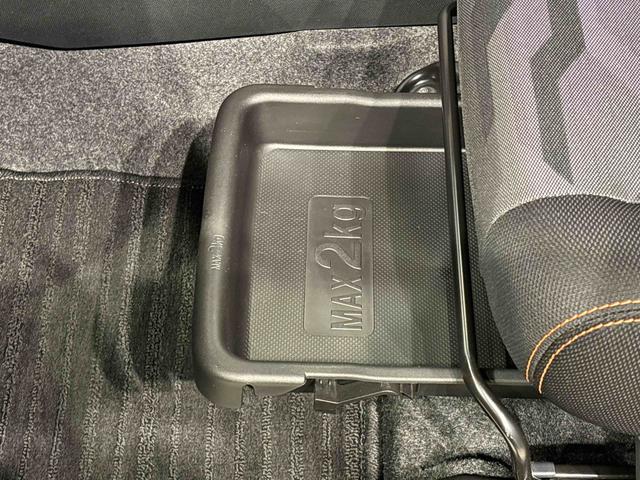 タフトＧターボ　カーナビ　バックモニター　ＥＴＣ　キーフリー運転席・助手席シートヒーター　オートエアコン　電動パーキングブレーキ　オートライト　サイドエアバッグ　セキュリティーアラーム　純正１５インチアルミホイール　スカイフィールトップ（広島県）の中古車