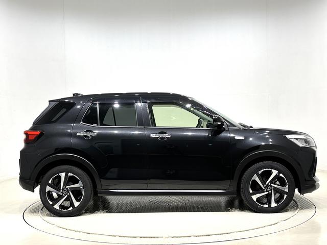 ロッキープレミアムG HEV 電動パーキング ETCバックカメラ純正ナビ装着用アップグレードパック ETC 運転席・助手席シートヒーター 本革巻ステアリングホイール 電動パーキングブレーキ オートブレーキホールド機能 17インチアルミホイール キーフリーシステム(広島県)の中古車