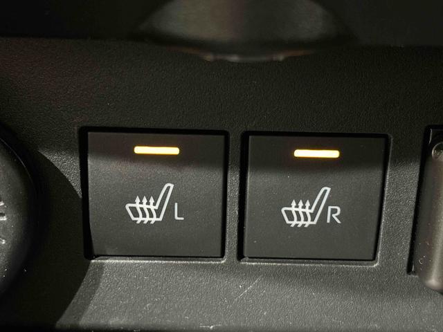 ロッキープレミアムG HEV 電動パーキング ETCバックカメラ純正ナビ装着用アップグレードパック ETC 運転席・助手席シートヒーター 本革巻ステアリングホイール 電動パーキングブレーキ オートブレーキホールド機能 17インチアルミホイール キーフリーシステム(広島県)の中古車