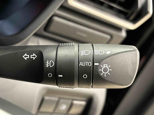 ロッキープレミアムG HEV 電動パーキング ETCバックカメラ純正ナビ装着用アップグレードパック ETC 運転席・助手席シートヒーター 本革巻ステアリングホイール 電動パーキングブレーキ オートブレーキホールド機能 17インチアルミホイール キーフリーシステム(広島県)の中古車