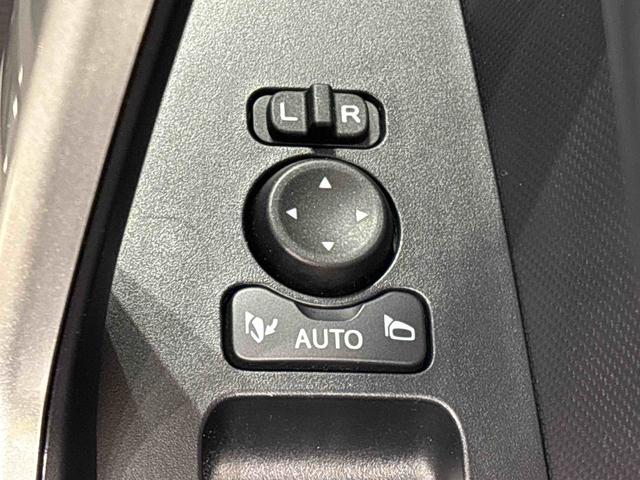 ロッキープレミアムG HEV 電動パーキング ETCバックカメラ純正ナビ装着用アップグレードパック ETC 運転席・助手席シートヒーター 本革巻ステアリングホイール 電動パーキングブレーキ オートブレーキホールド機能 17インチアルミホイール キーフリーシステム(広島県)の中古車