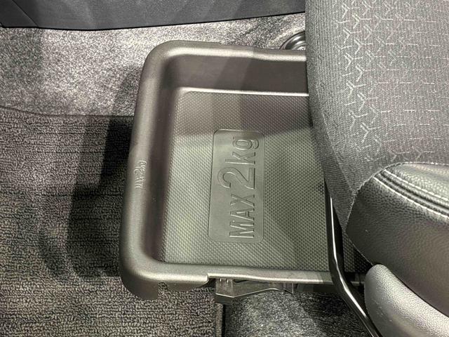 ロッキープレミアムG HEV 電動パーキング ETCバックカメラ純正ナビ装着用アップグレードパック ETC 運転席・助手席シートヒーター 本革巻ステアリングホイール 電動パーキングブレーキ オートブレーキホールド機能 17インチアルミホイール キーフリーシステム(広島県)の中古車