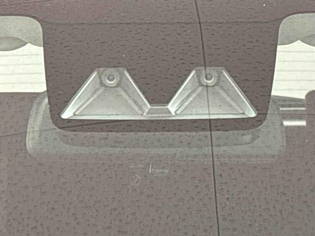 ロッキープレミアムG HEV 電動パーキング ETCバックカメラ純正ナビ装着用アップグレードパック ETC 運転席・助手席シートヒーター 本革巻ステアリングホイール 電動パーキングブレーキ オートブレーキホールド機能 17インチアルミホイール キーフリーシステム(広島県)の中古車