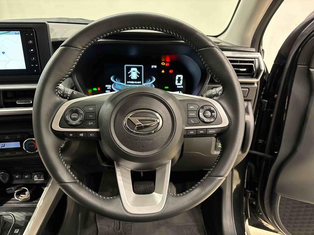 ロッキープレミアムＧ　ＨＥＶ　ナビ・パノラマカメラ・ＥＴＣＬＥＤヘッドランプ・フォグランプ　全車速追従機能付アダプティブクルーズコントロール　レーンキープコントロール　ブラインドスポットモニター　１７インチアルミホイール　シートヒーター（広島県）の中古車