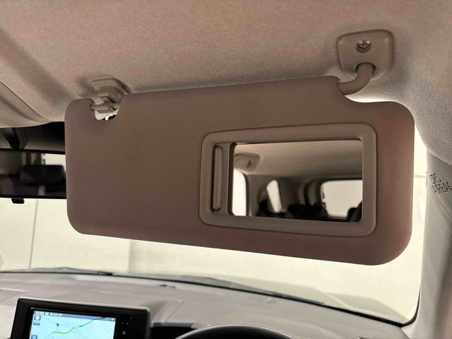 ロッキープレミアムＧ　ＨＥＶ　ナビ・パノラマカメラ・ＥＴＣＬＥＤヘッドランプ・フォグランプ　全車速追従機能付アダプティブクルーズコントロール　レーンキープコントロール　ブラインドスポットモニター　１７インチアルミホイール　シートヒーター（広島県）の中古車