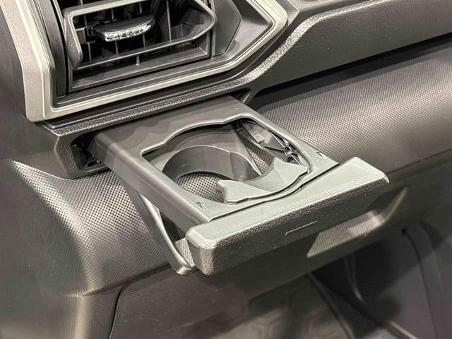 ロッキープレミアムＧ　ＨＥＶ　ナビ・パノラマカメラ・ＥＴＣＬＥＤヘッドランプ・フォグランプ　全車速追従機能付アダプティブクルーズコントロール　レーンキープコントロール　ブラインドスポットモニター　１７インチアルミホイール　シートヒーター（広島県）の中古車