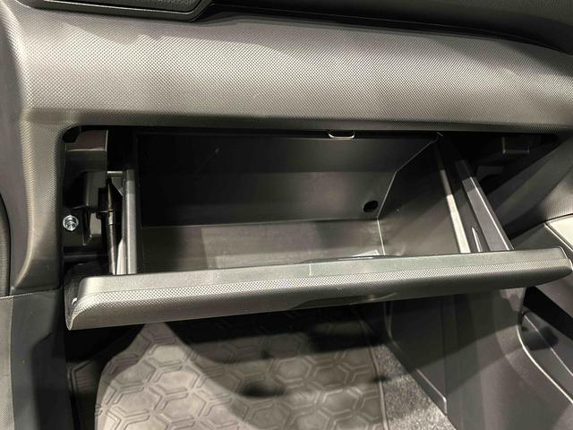 ロッキープレミアムＧ　ＨＥＶ　ナビ・パノラマカメラ・ＥＴＣＬＥＤヘッドランプ・フォグランプ　全車速追従機能付アダプティブクルーズコントロール　レーンキープコントロール　ブラインドスポットモニター　１７インチアルミホイール　シートヒーター（広島県）の中古車