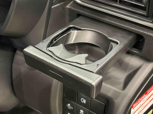 ロッキープレミアムＧ　ＨＥＶ　ナビゲーション　ＥＴＣＬＥＤヘッドランプ・フォグランプ　全車速追従機能付アダプティブクルーズコントロール　レーンキープコントロール　アルミホイール　シーケンシャルターンランプ（広島県）の中古車