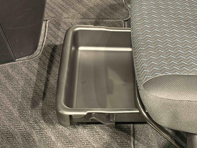 トールカスタムＧＬＥＤヘッドランプ・フォグランプ　　１４インチアルミホイール　オートライト　プッシュボタンスタート　クルーズコントロール　　コーナーセンサー　パワースライドドア　キーフリーシステム（広島県）の中古車