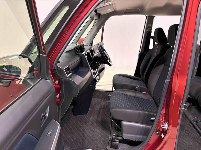 トールカスタムＧＬＥＤヘッドランプ・フォグランプ　　１４インチアルミホイール　オートライト　プッシュボタンスタート　クルーズコントロール　　コーナーセンサー　パワースライドドア　キーフリーシステム（広島県）の中古車