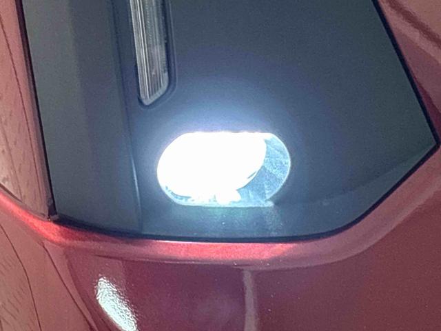 トールカスタムＧＬＥＤヘッドランプ・フォグランプ　　１４インチアルミホイール　オートライト　プッシュボタンスタート　クルーズコントロール　　コーナーセンサー　パワースライドドア　キーフリーシステム（広島県）の中古車