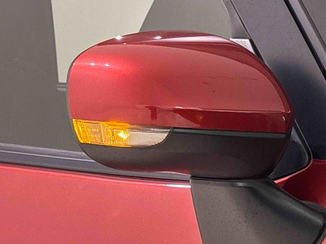 トールカスタムＧＬＥＤヘッドランプ・フォグランプ　　１４インチアルミホイール　オートライト　プッシュボタンスタート　クルーズコントロール　　コーナーセンサー　パワースライドドア　キーフリーシステム（広島県）の中古車